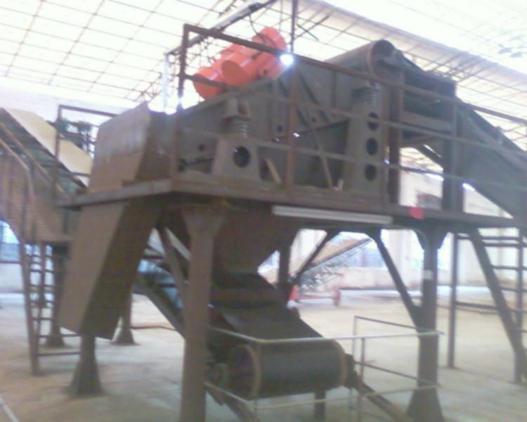 供應(yīng)佛山直線振動(dòng)篩