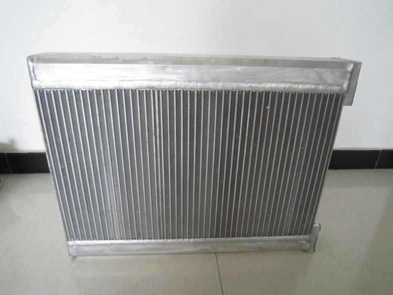 供應(yīng)三一中聯(lián)混凝土地泵水箱