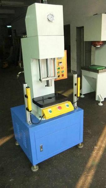 軸承壓裝機(jī)，上海壓裝機(jī)，壓裝機(jī)廠家