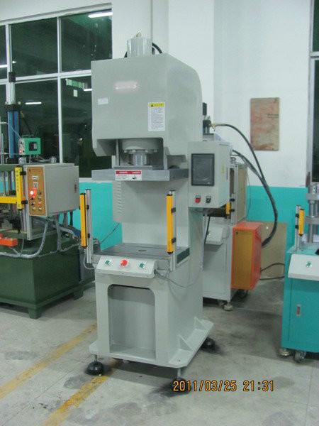 C型液壓機(jī)，弓形液壓機(jī)，弓形液壓機(jī)廠家