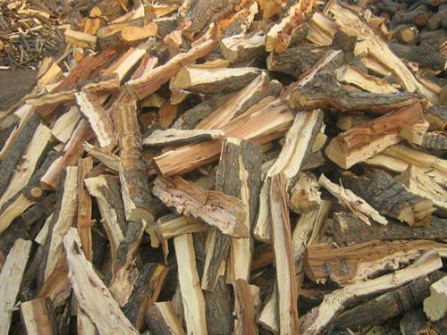 供應(yīng)果木劈柴-棗木劈柴烤鴨店棗木劈柴